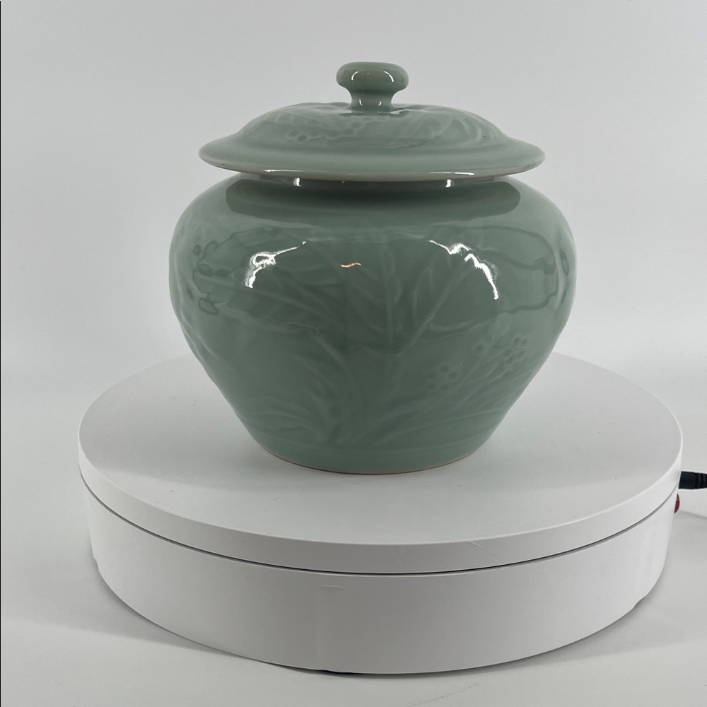 Rare Vintage Chinese Porcelain Celadon Green Ginger Vase in Mint‎ Condition - Picture 8 of 11
